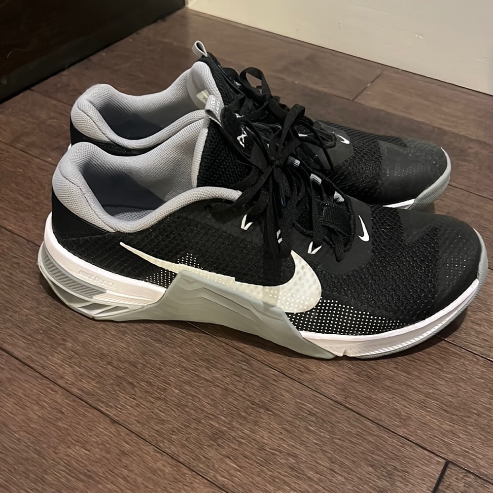Men’s Nike Metcon 7 size 10.5